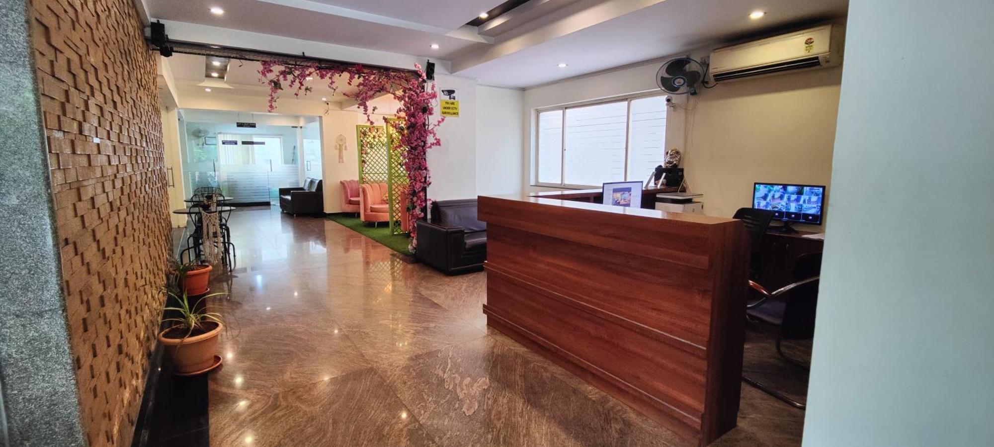Hotel Krrish Inn - Ameerpet, Hajdarábád Exteriér fotografie